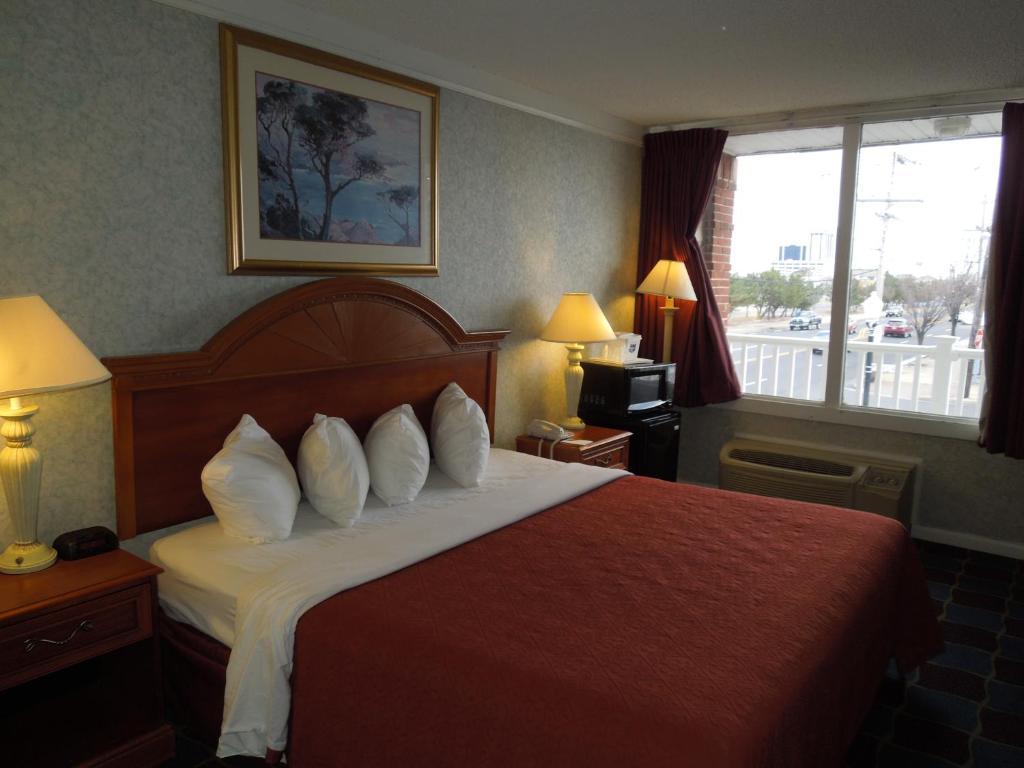 Hotel Knights Atlantic 2*