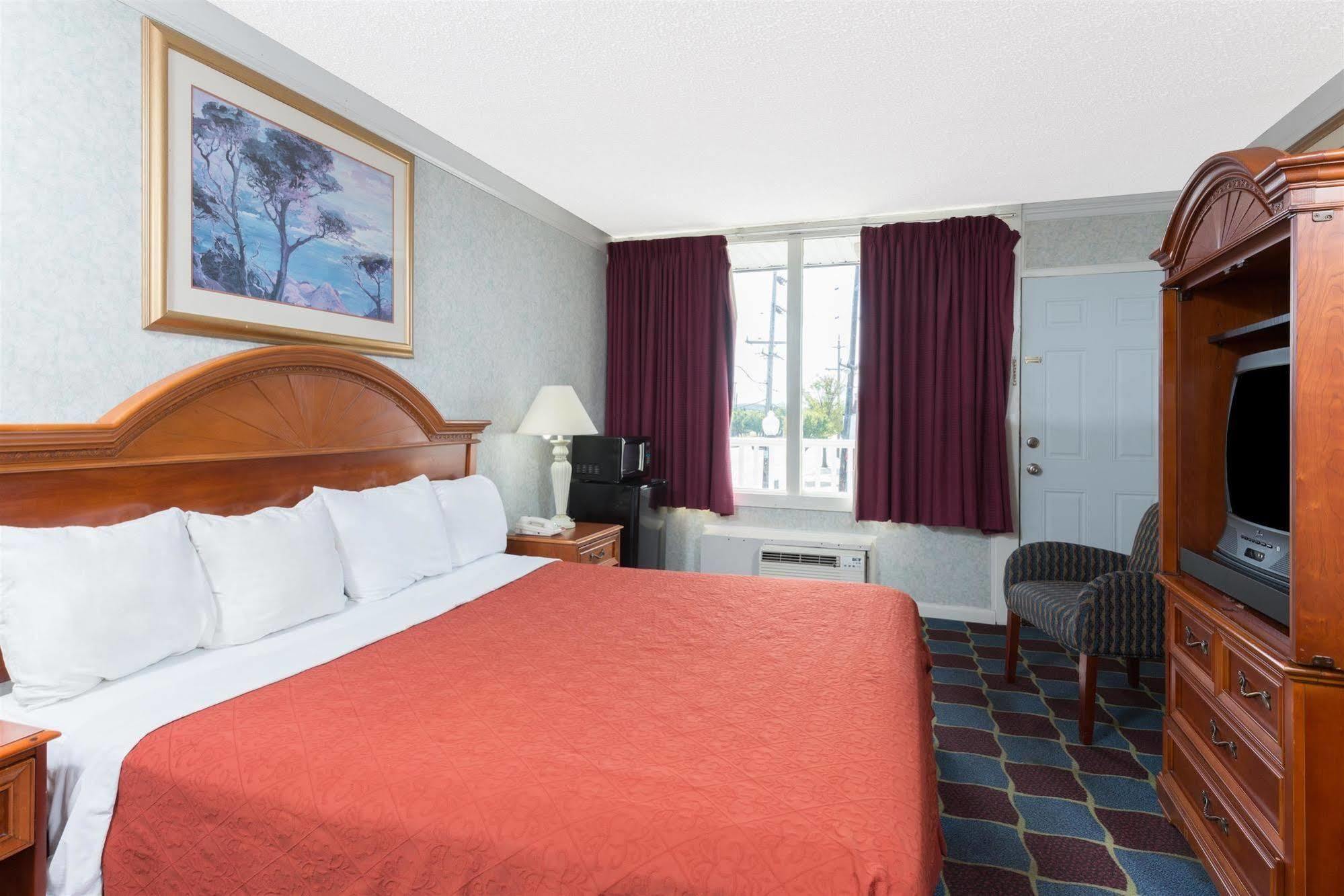 Hotel Knights Atlantic 2*
